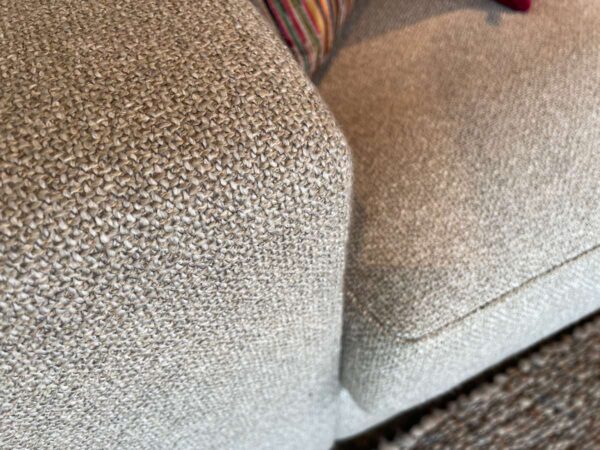 Hofstede Raanhuis Plaza/ Basso Modulaire bank Showroommodel 5