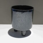 The Family House Crus pot op voet Vaas Showroommodel 1