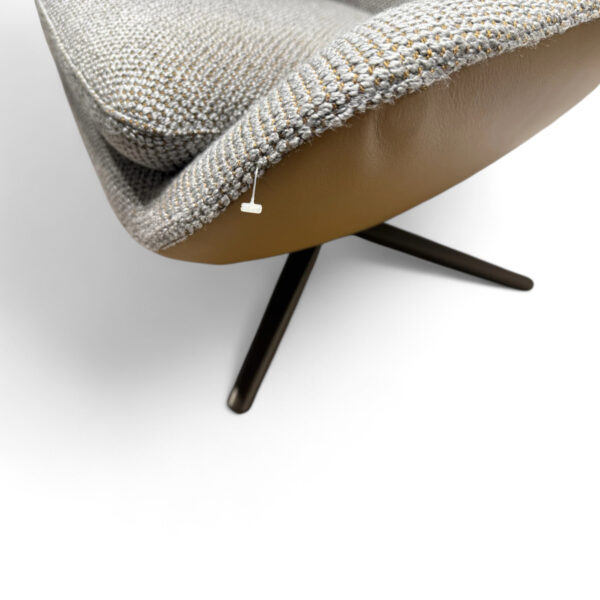 Relaxfauteuil Caruzzo Plus 662-100 - Leolux — productfoto op witte achtergrond